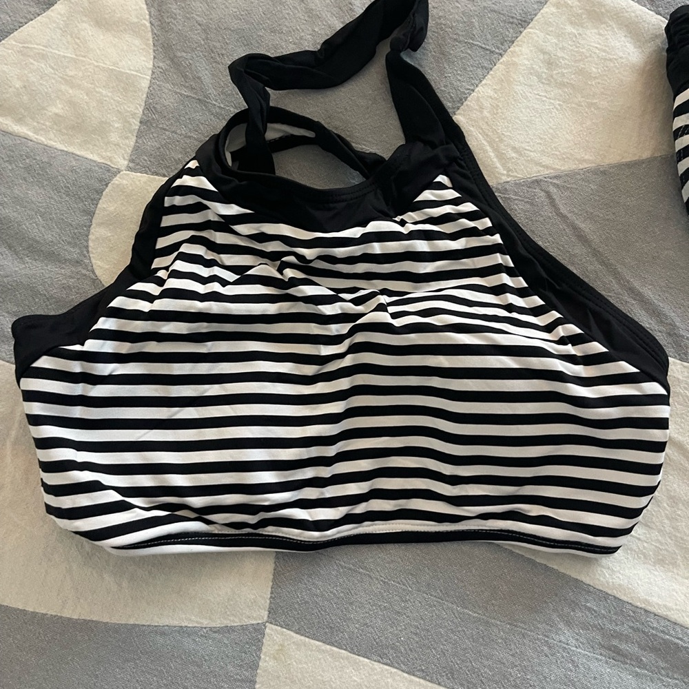 Tommy Bahama matching swimsuit: 2 tops and 1 bottom